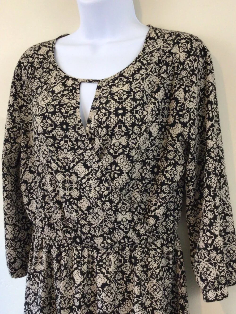 3/$10💕 Lush Black & Tan Floral Print 3/4 Sleeve Elastic Waist Thin Dress - Picture 2 of 5